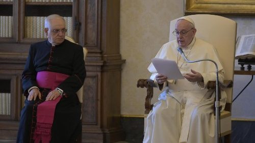 Папа: Віра вимагає активно протидіяти байдужості до атак на людську гідність