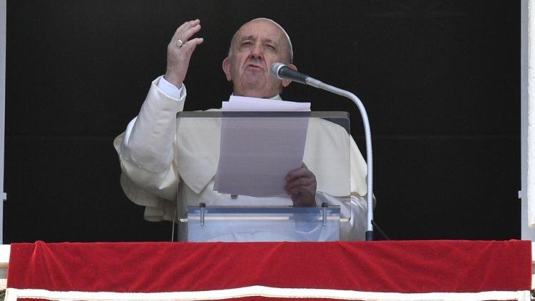 Der Papst beim Angelusgebet am Fest Mariä Himmelfahrt 2020