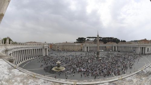 Papa Francesco: le proteste siano pacifiche, si ascolti la voce dei cittadini