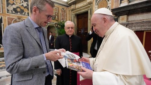 Papst: „Christliche Medien fördern neuen Lebensstil“