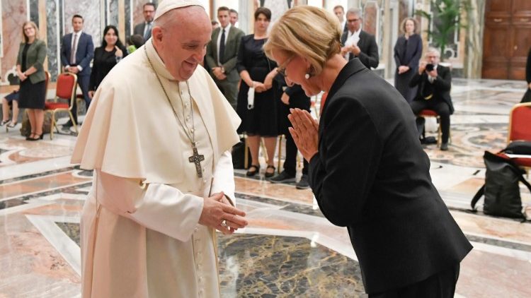 Der Papst und die Landeshauptfrau aus Österreich