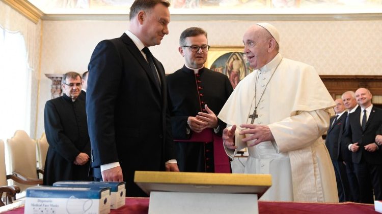 教皇フランシスコ、ポーランドのドゥダ大統領を迎えて　2020年9月25日