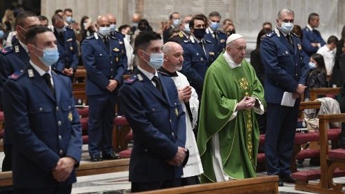 Le Pape à la gendarmerie vaticane: prenez le chemin de l'humilité et du service fraternel