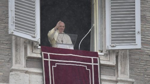 Pápež sa modlil za mier na Kaukaze a pripomenul Svetový deň migrantov 
