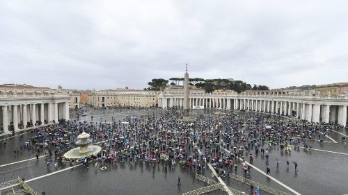 Le Pape appelle à plus de femmes en responsabilité dans l'Église