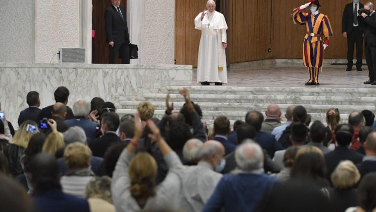 Папа Франциск на общей аудиенции в Зале Павла VI