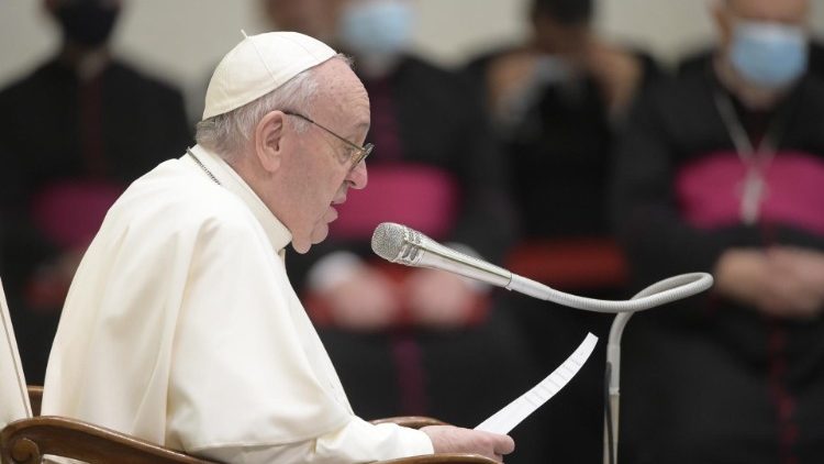 Påven vid den allmänna audiensen i Paulus VI:s audienshall 14 oktober 2020