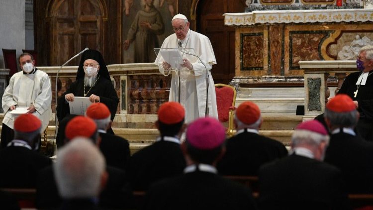 Papež káže na ekumenické bohoslužbě v bazilice P. Marie Aracoeli, 20. října 2020