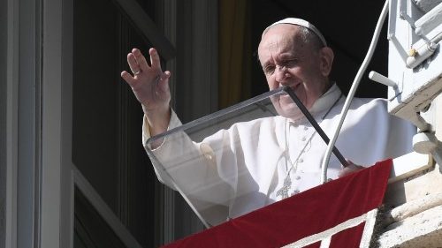 El Papa en el Ángelus: haciendo el bien esperamos serenamente la llegada del Señor