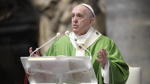 Le Pape François exhorte à suivre Jésus en se mettant au service des pauvres