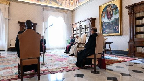 Påvens katekes: Jungfru Maria, bönens kvinna