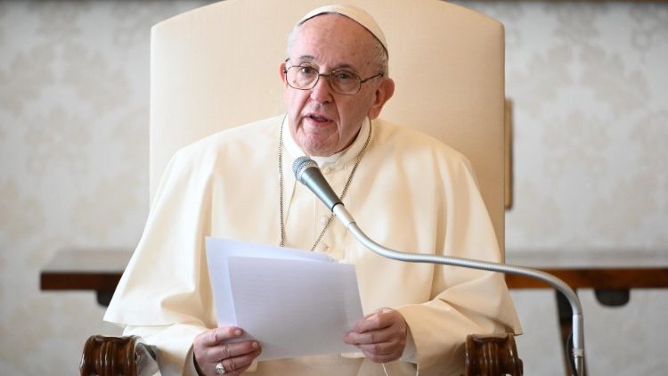 2020.11.25 Katekesi ya Papa Francisko 