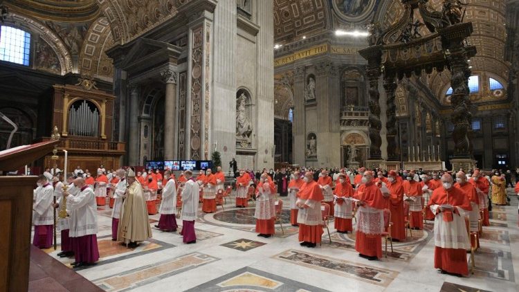 Il Concistoro per la creazione di 13 nuovi cardinali