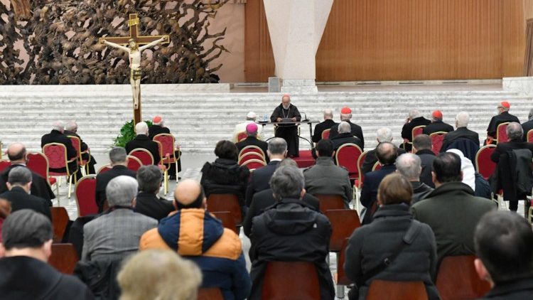 Prédication de l'Avent par le cardinal Cantalamessa en salle Paul VI, le 04 décembre 2020