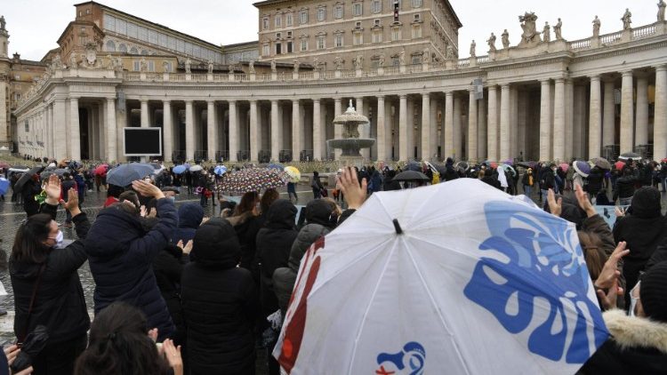 教皇フランシスコによる正午の祈りの集い　2020年12月6日　バチカン・聖ペトロ広場