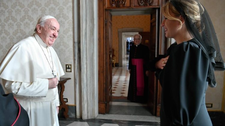 Během prosincové návštěvy slovenské prezidentky Zuzany Caputové ve Vatikánu.