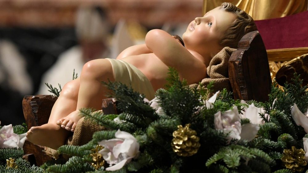 Missa de Natal: fixar o olhar na manjedoura de Belém, não na manjedoura da  vaidade - Vatican News