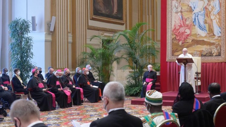 خطاب البابا فرنسيس إلى أعضاء السلك الدبلوماسي لمناسبة تبادل التهاني بحلول العام الجديد
