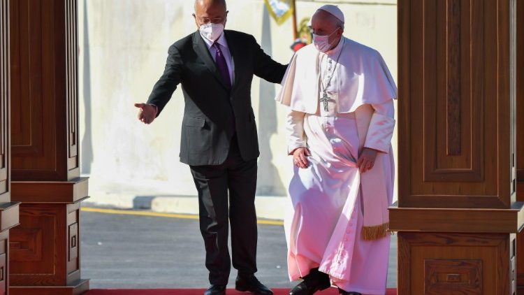 Le Pape François arrive au Palais présidentiel, Bagdad, le 5 mars 2021