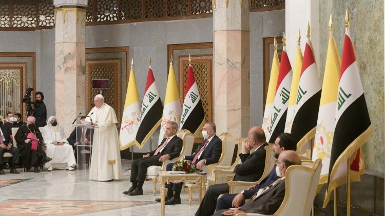 教宗方濟各在巴格達與政界外交界領導人會晤