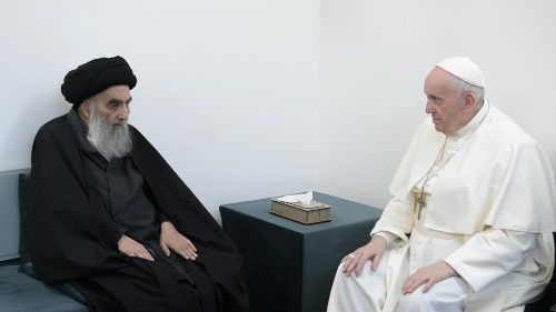 Pope stresses fraternity in meeting with Iraq's Grand Ayatollah