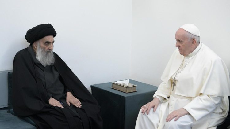 Папа Франциск на встрече с Великим аятоллой Али Систани (Наджаф, 6 марта 2021 г.)