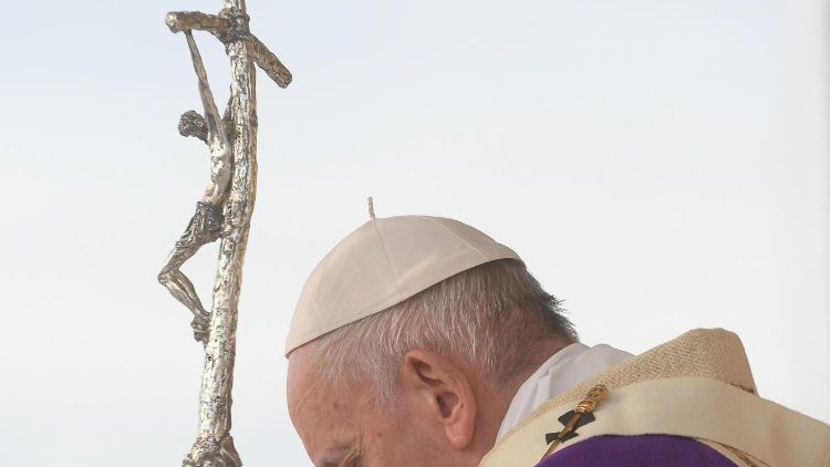 Papa gjatë Meshës në Erbil