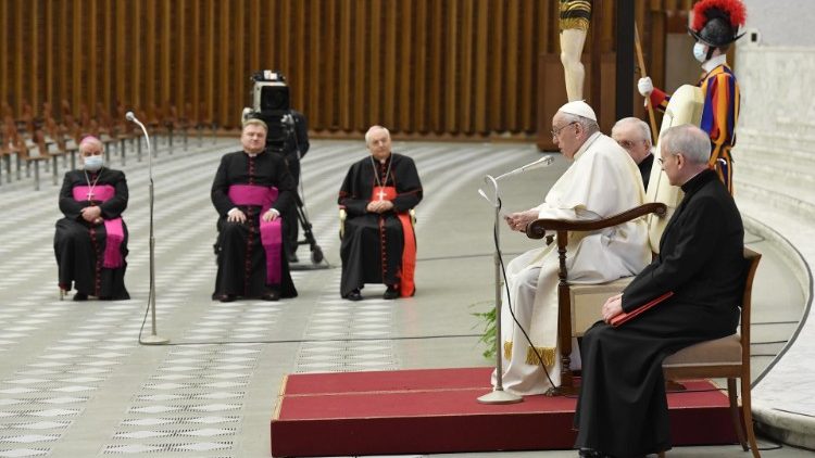 Påven Franciskus tog på fredagen emot deltagarna i 31:a kursen för biktfäder som anordnas av apostoliska penitentiariet.