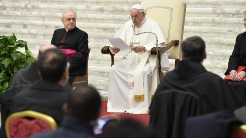 Los 5 consejos del Papa a los confesores