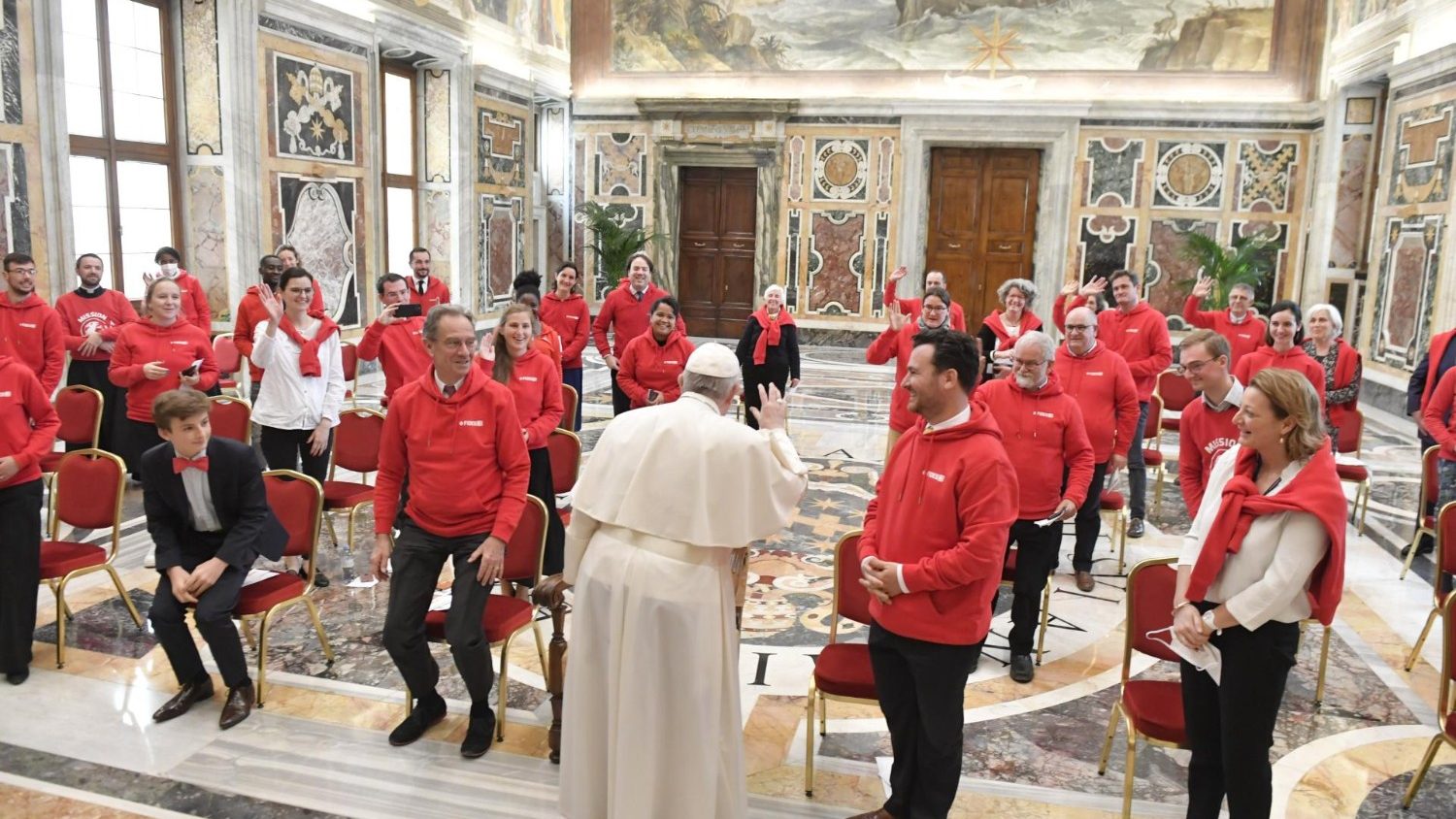 Đtc phanxicô: giúp đỡ người nghèo là giúp tạo nên một thế giới tốt đẹp hơn - vatican news
