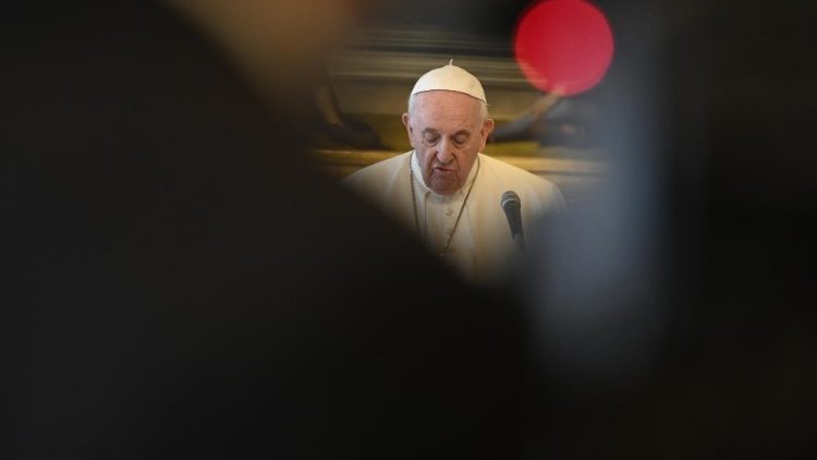 Papa Francisc a primit în audiență comunitatea Colegiului filipinez din Roma