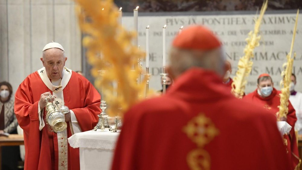 Santa Missa do Domingo de Ramos presidida pelo Papa Francisco na Basílica de São Pedro 28.03.2021 (Vatican Media)