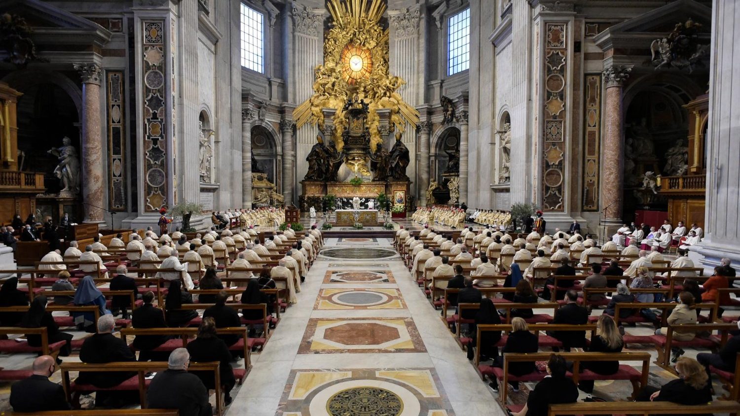 Ferenc pápa nagycsütörtöki homíliája: az örömhír és a kereszt órája mindig együtt halad - vatican news