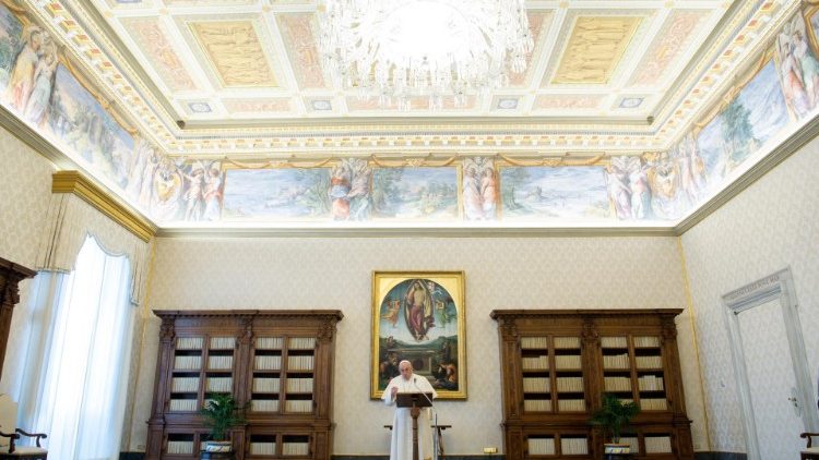 Promluva před mariánskou modlitbou, knihovna Apoštolského paláce