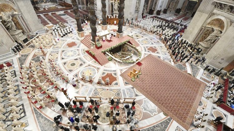 Ordenações sacerdotais na Basílica de São Pedro 