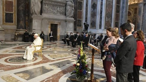 Prvo etapo »molitvenega maratona« je vodil papež Frančišek