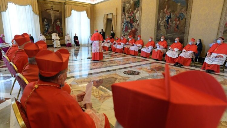 Kardinolai Vatikane