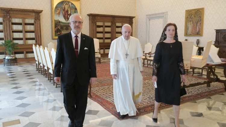 Egils Levits, Lettország elnöke a pápánál a diplomáciai kapcsolatok centenáriuma alkalmából