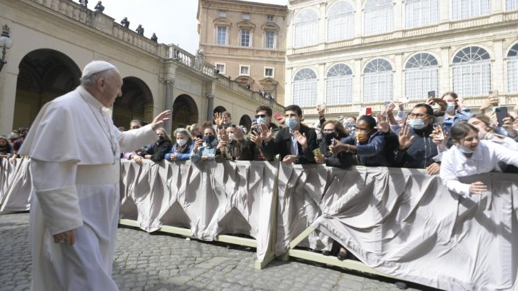 教皇フランシスコ　2021年5月19日の一般謁見　バチカン・聖ダマソの中庭