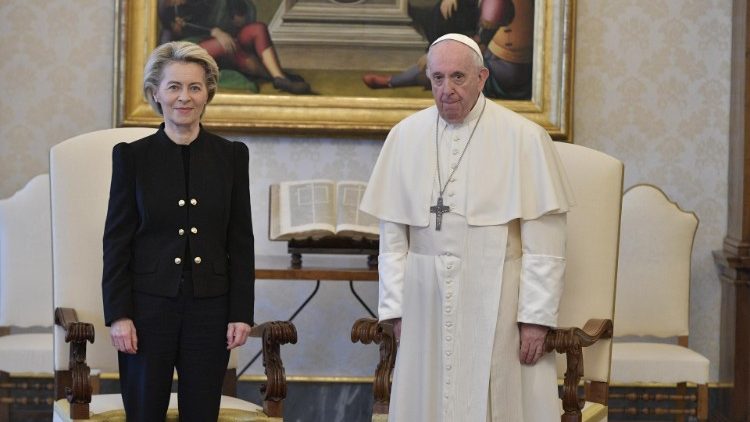 Ursula Von der Leyen und Papst Franziskus