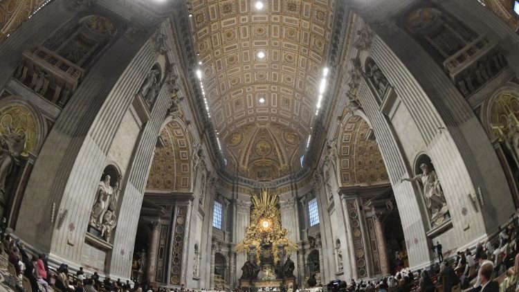 Sfintele Liturghii in bazilica vaticană: reculegere și respectarea exigențelor credincioșilor