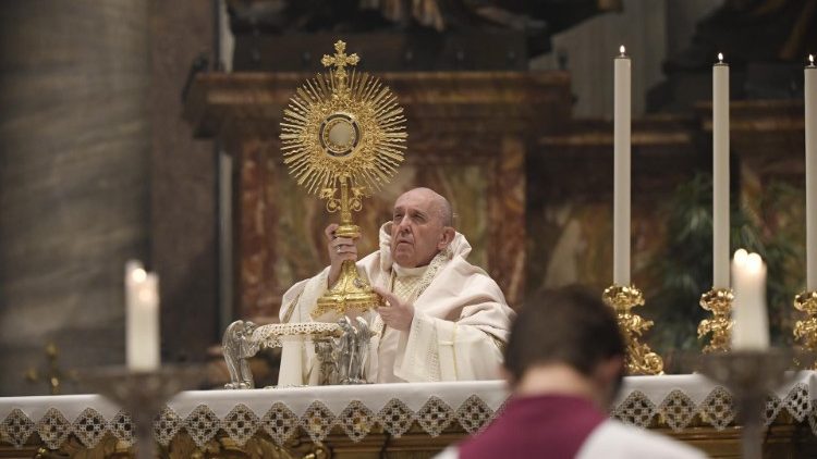 Папа Франциск нак Святой Мессе праздника Corpus Domini