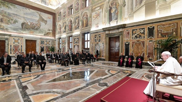 Папа Франциск на встрече с общиной Папской региональной семинарии им. Пия XI  (10 июня 2021 г.)