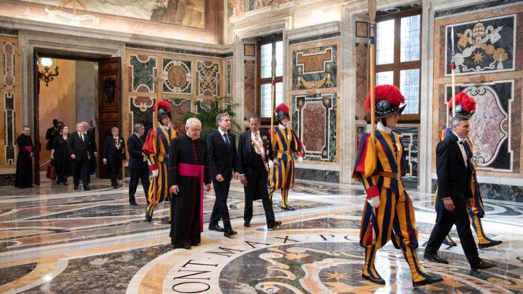 O secretário de Estado dos EUA, Antony Blinken, ao cumprir agenda no Vaticano