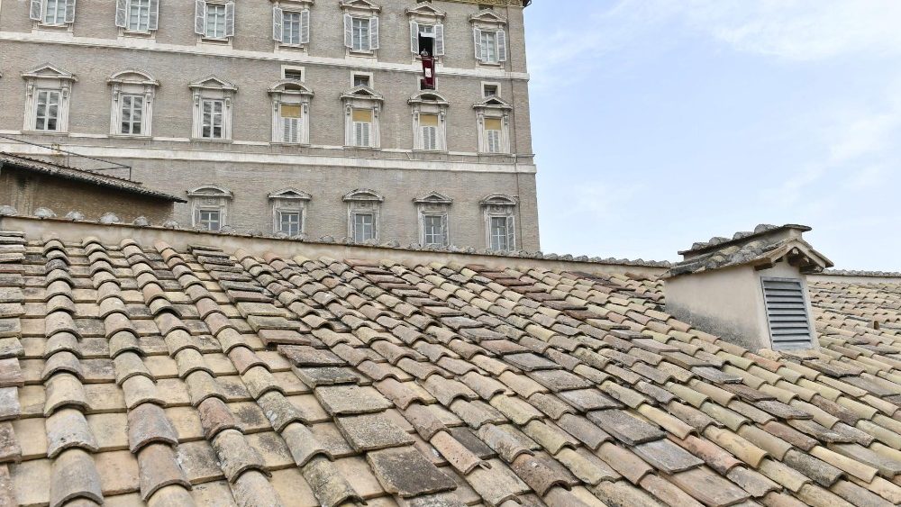 O Papa Francisco reza a ora??o mariana do Angelus na Solenidade dos Santos Pedro e Paulo
