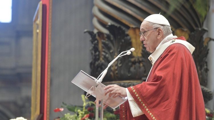 Папа Франциск на Святой Мессе в Ватикане (29.06.2021)