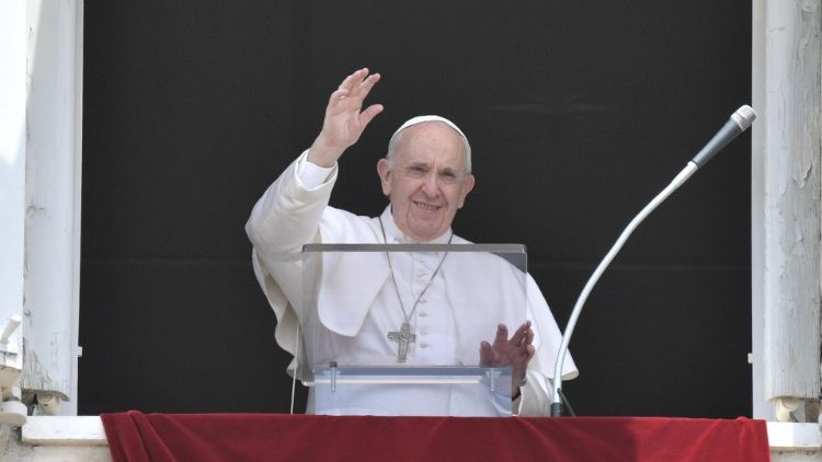 Papa Francisc, la rugăciunea ”Angelus” din 4 iulie 2021 când a anunțat că va efectua o călătorie apostolică la Budapesta și în Slovacia.