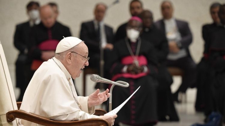 Papa Francisc la audința generală din 4 august: apel pentru Liban