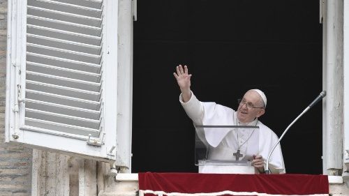 Francesco: Gesù, pane del cielo, che ogni giorno ama sulla terra