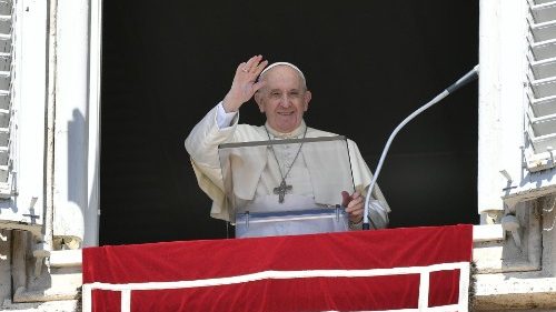 Påven vid Angelus: ”Förorena inte världen med era klagomål”